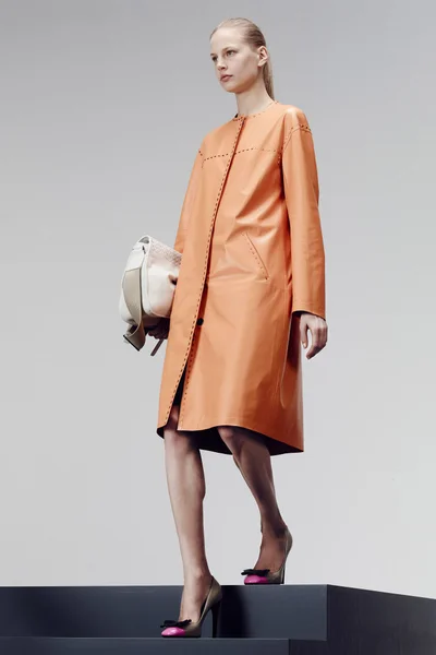 Look 19